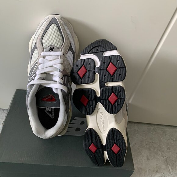 New Balance 9060 U9060GRY Grey Sneakers - Picture 3 of 6